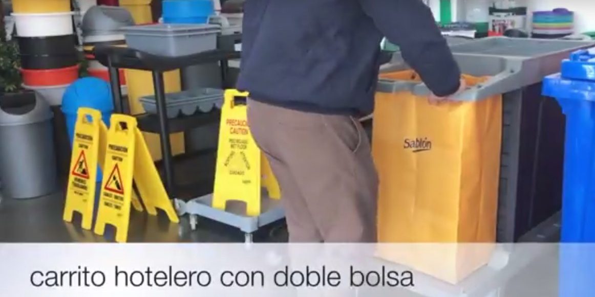Carrito Hotelero de Doble Bolsa Sablón